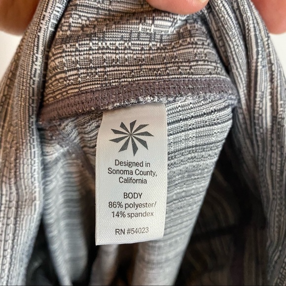 ATHLETA Chaturanga Jacquard‎ Tight Gray Size Small - Picture 10 of 11